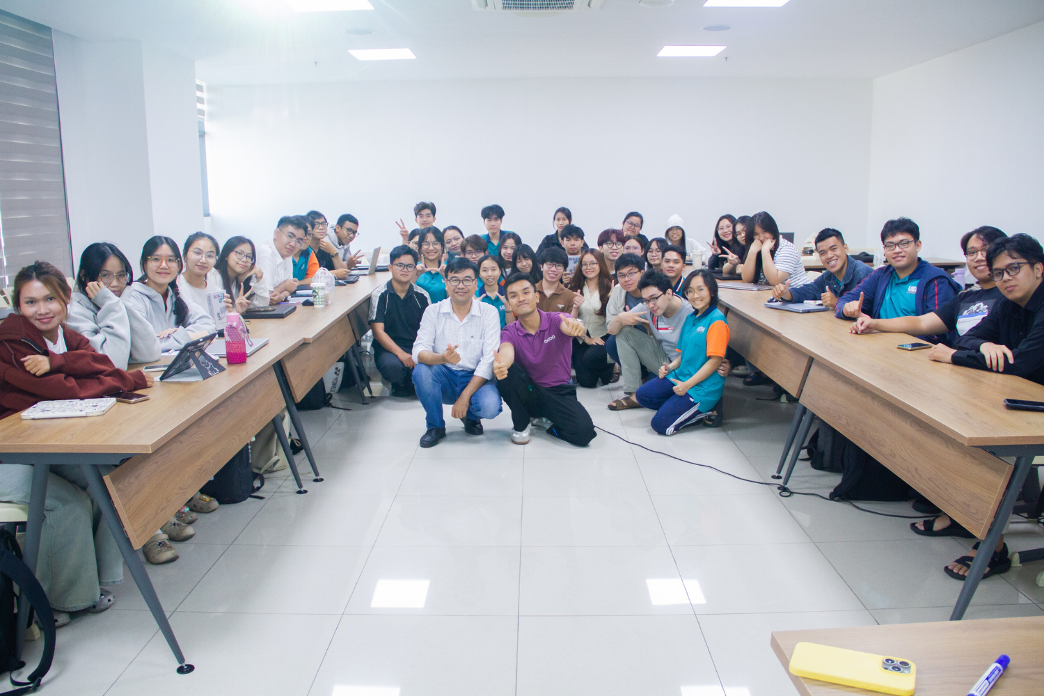 Từ mô phỏng vận hành doanh nghiệp đến tư duy logistics số: Sinh viên trải nghiệm ứng dụng Odoo (ERP) trong quản trị chuỗi cung ứng