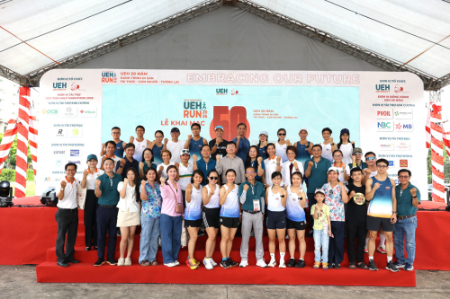 [UEH 50] Khai mạc UEH Run Half Marathon 2026: Hàng nghìn bước chân hội tụ trên đường chạy di sản Tri thức – Con người – Tương lai