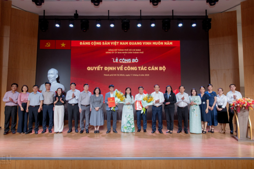 Hội nghị Đảng bộ và cán bộ chủ chốt mở rộng UEH 6 tháng đầu năm 2026, triển khai Đề án của Thủ tướng về UEH Top 150 Châu Á và khen thưởng tập thể, cá nhân có thành tích xuất sắc trong học tập và làm theo tư tưởng, đạo đức, phong cách Hồ Chí Minh năm 2026 (5/2025 - 4/2026)