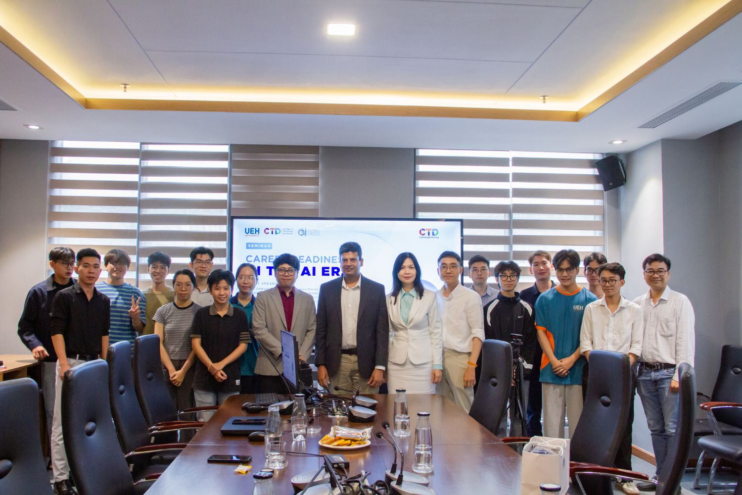 CTD Learning and Sharing: Sinh viên UEH định hướng nghề nghiệp trong kỷ nguyên AI cùng chuyên gia MiTek