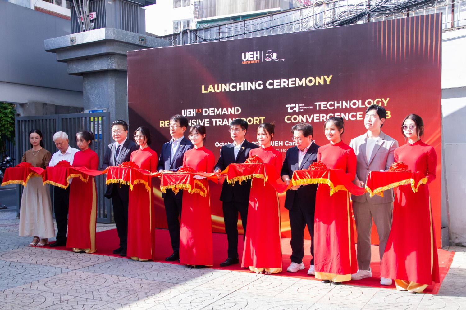 Không gian nghiên cứu của Viện Công nghệ Thông minh và Tương tác tại UEH Technology Convergence Hub